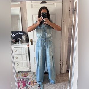 Eesome Women's Light Blue Sleeveless Denim Jumpsuit NWOT